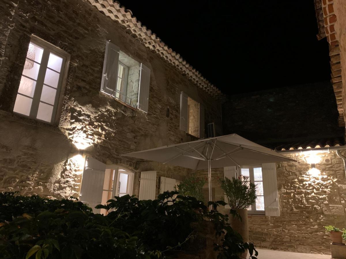 La Maison Des Vendangeurs - Table D'Hotes Le Soir Du Jeudi Au Dimanche- Jacuzzi - Balneo Spa - Acces Piscine Pour Toutes Les Chambres Sauf Studio Coquet- Piscine De Mai A Mi-Octobre Martignargues Exterior photo