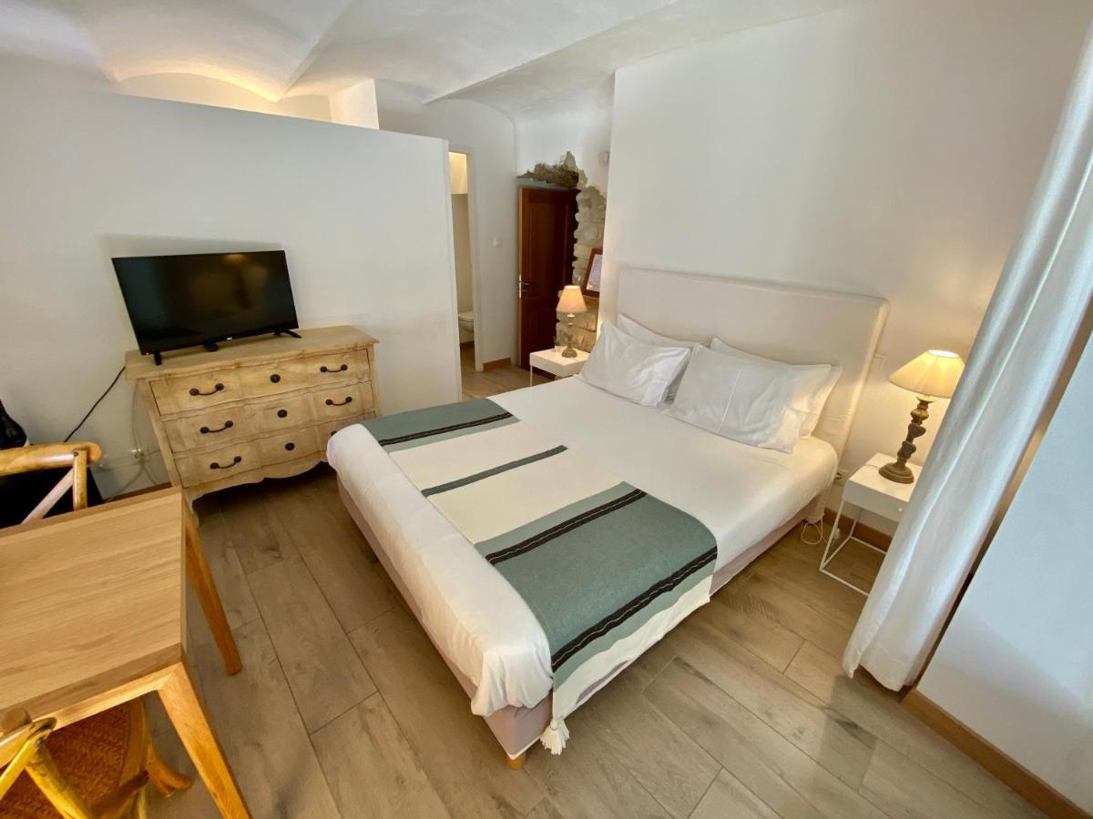 La Maison Des Vendangeurs - Table D'Hotes Le Soir Du Jeudi Au Dimanche- Jacuzzi - Balneo Spa - Acces Piscine Pour Toutes Les Chambres Sauf Studio Coquet- Piscine De Mai A Mi-Octobre Martignargues Exterior photo