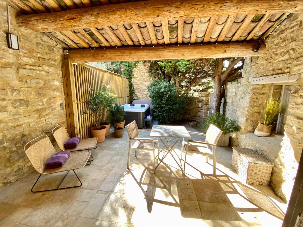 La Maison Des Vendangeurs - Table D'Hotes Le Soir Du Jeudi Au Dimanche- Jacuzzi - Balneo Spa - Acces Piscine Pour Toutes Les Chambres Sauf Studio Coquet- Piscine De Mai A Mi-Octobre Martignargues Exterior photo