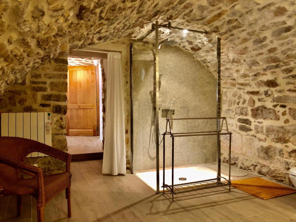 La Maison Des Vendangeurs - Table D'Hotes Le Soir Du Jeudi Au Dimanche- Jacuzzi - Balneo Spa - Acces Piscine Pour Toutes Les Chambres Sauf Studio Coquet- Piscine De Mai A Mi-Octobre Martignargues Exterior photo