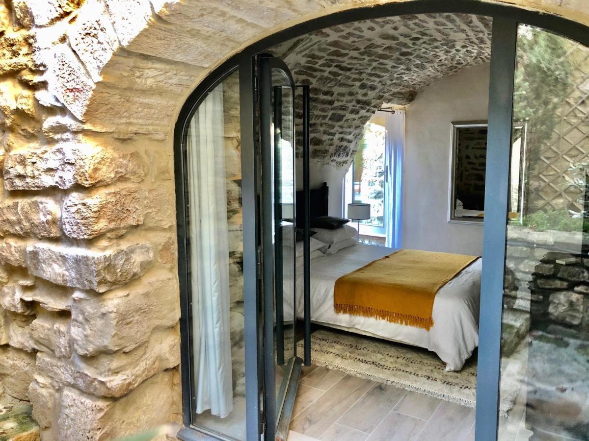 La Maison Des Vendangeurs - Table D'Hotes Le Soir Du Jeudi Au Dimanche- Jacuzzi - Balneo Spa - Acces Piscine Pour Toutes Les Chambres Sauf Studio Coquet- Piscine De Mai A Mi-Octobre Martignargues Exterior photo